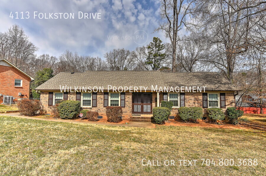 Primary Photo - Beautiful 3/2 Executive Ranch Home with a ...