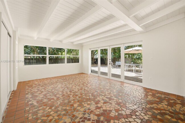 Foto del edificio - 131 NE 97th St