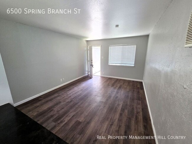 Building Photo - 6500 Spring Branch St
