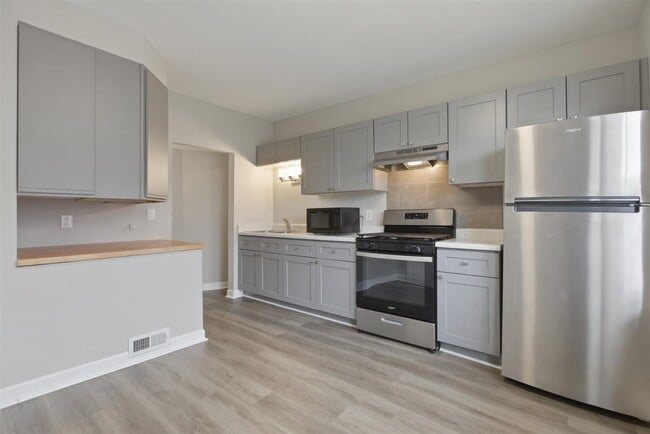 Building Photo - 3652 N Nora Ave