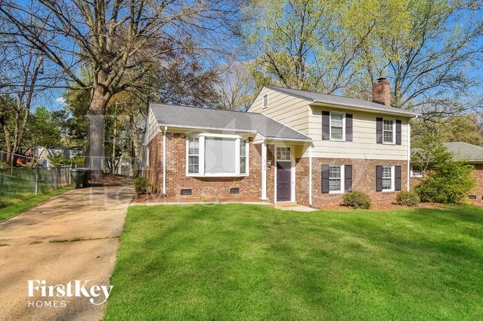 Foto principal - 2104 Gracewood Dr
