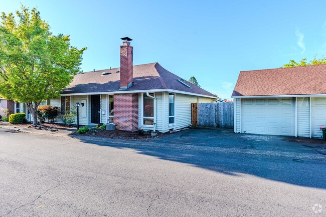Building Photo - 14225 SW Rocklynn Pl