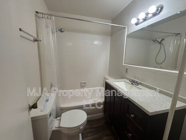 Building Photo - 2172 S 800 E