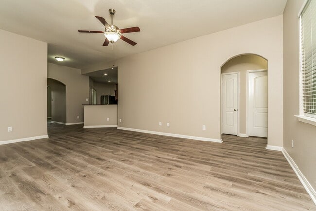 Foto del edificio - 1613 Mesquite Ln