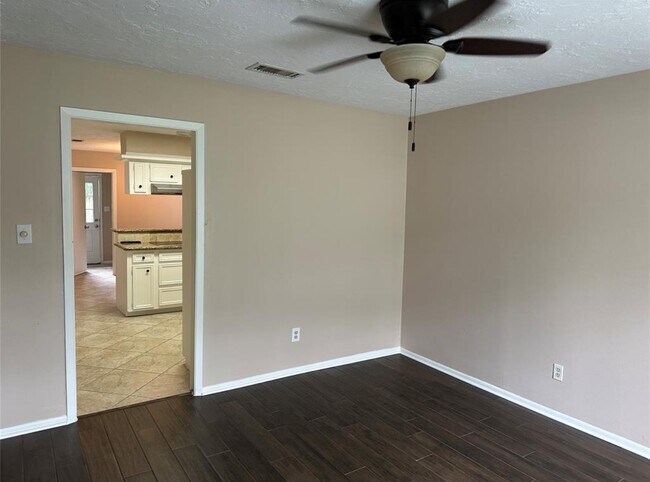 Foto del edificio - 17406 Spicewood Springs Ln