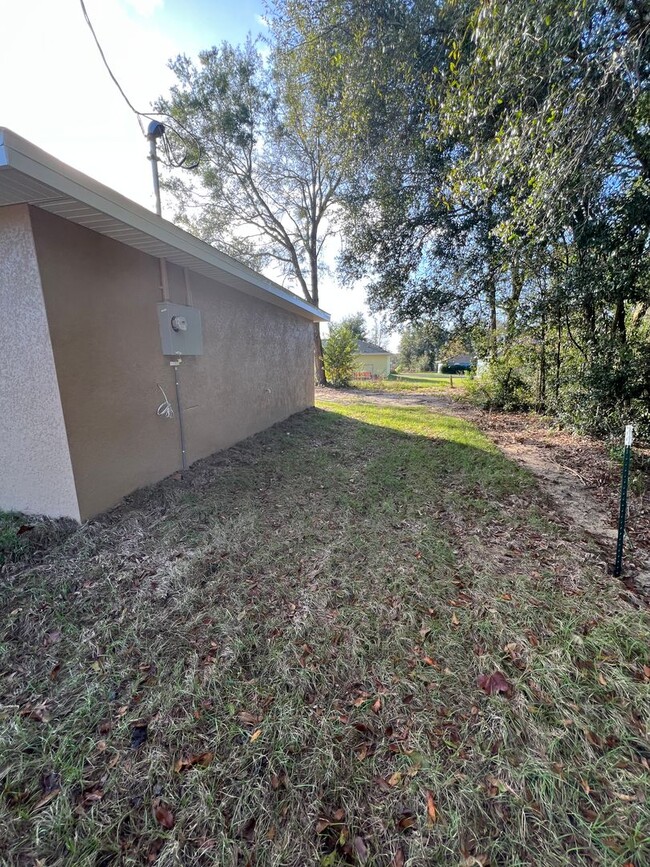 Foto del edificio - Lovely 3 Bedroom, 2 Bathroom Home in Ocala!!!