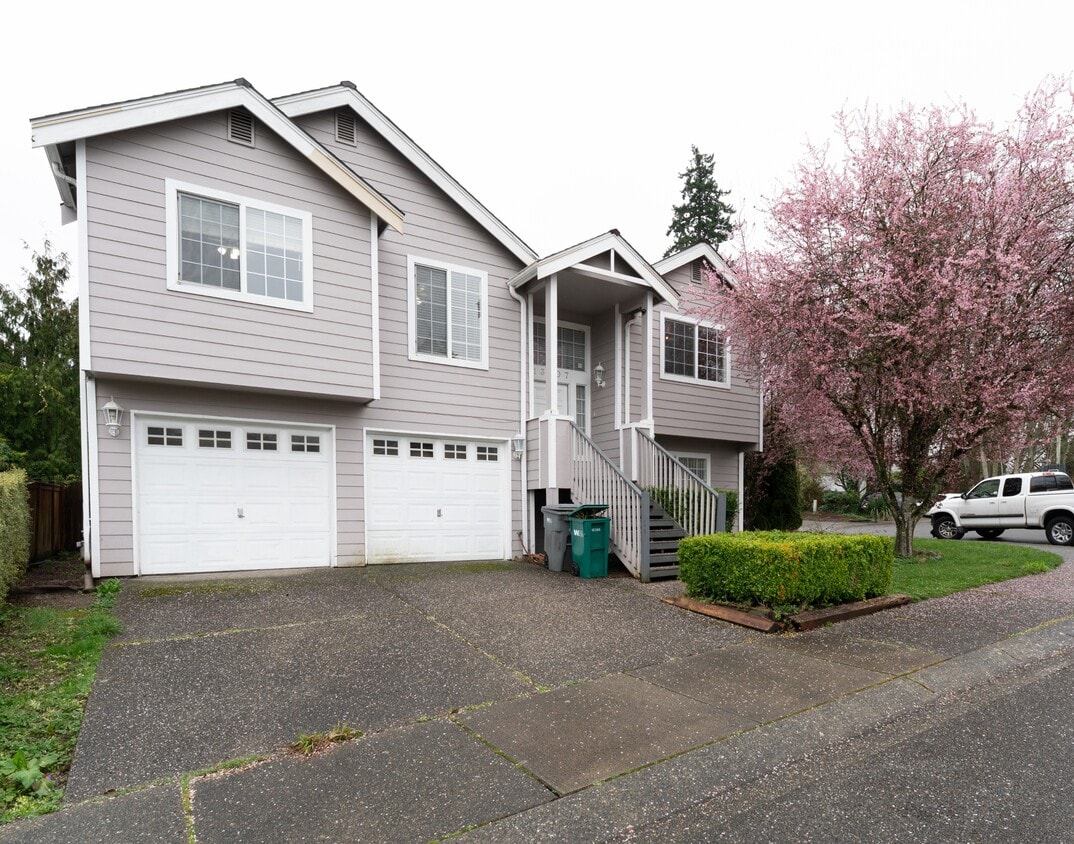 Photo - 13107 29th Pl W (Lynnwood, WA)