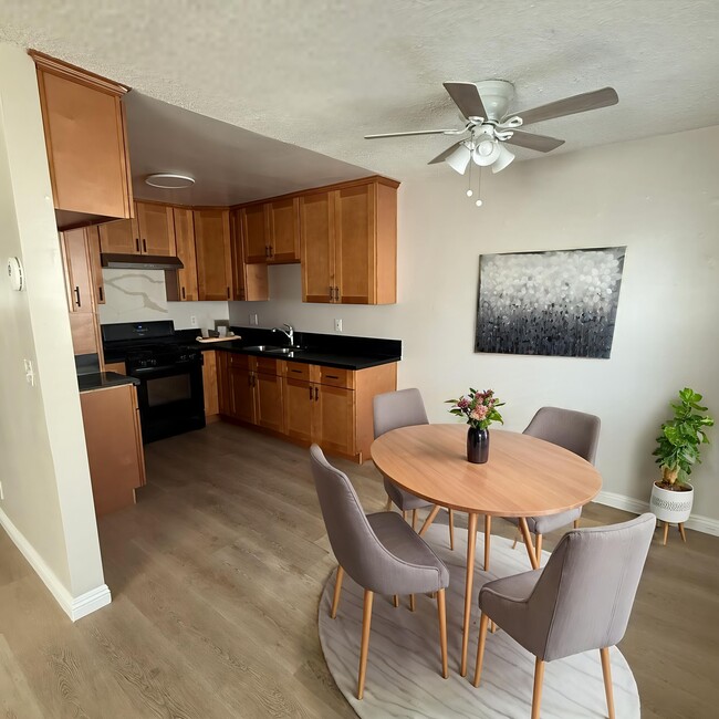 Foto del edificio - 503 W Linda Vista Ave