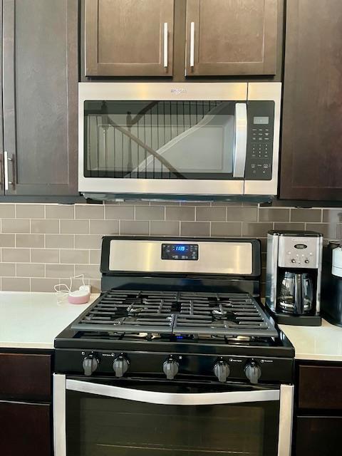 Foto del edificio - 2214 S Lakeline Blvd