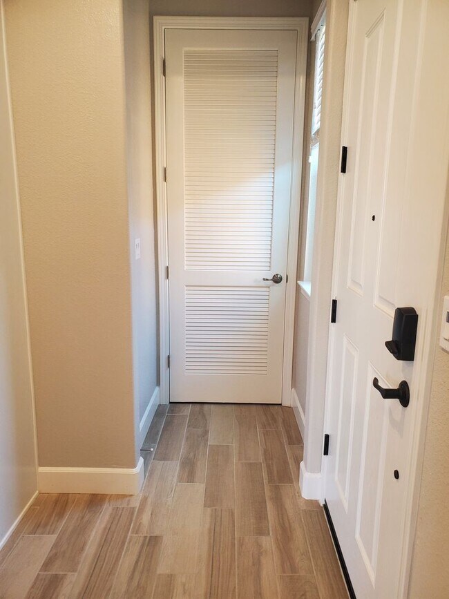 Foto del edificio - Private Retreat: Independent Living with F...