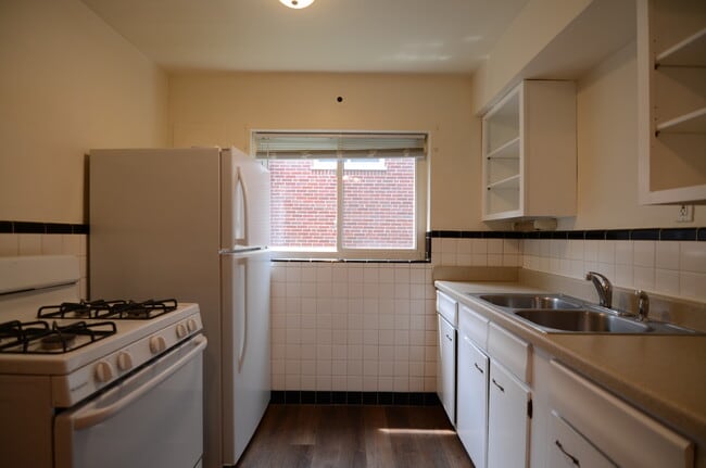 Building Photo - 6321 Girard Ave