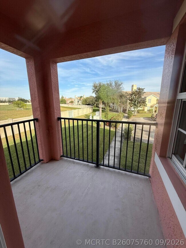 Foto del edificio - 156 SW Peacock Blvd