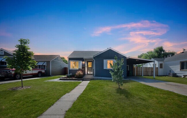 Foto del edificio - Charming 3BR House in Denver