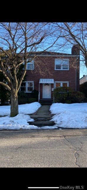 Building Photo - 42 Beechwood Ave