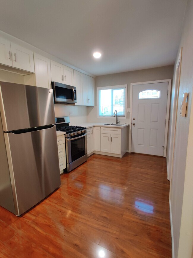 437 W Knepp Ave, Fullerton, CA 92832 House Rental in Fullerton, CA