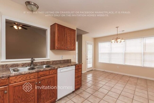 Building Photo - 156 Heath Ln
