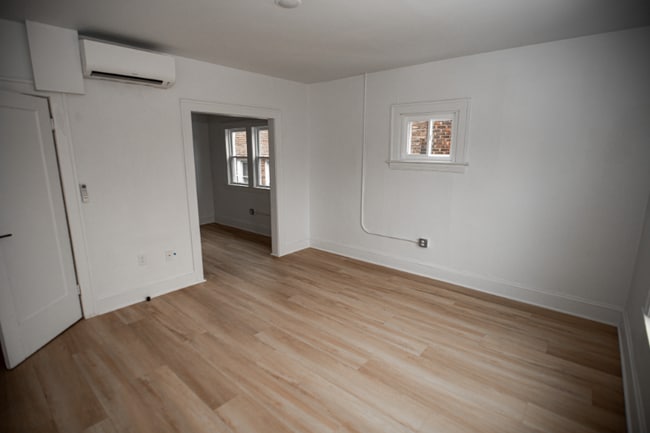 Building Photo - 1388 W 83rd St