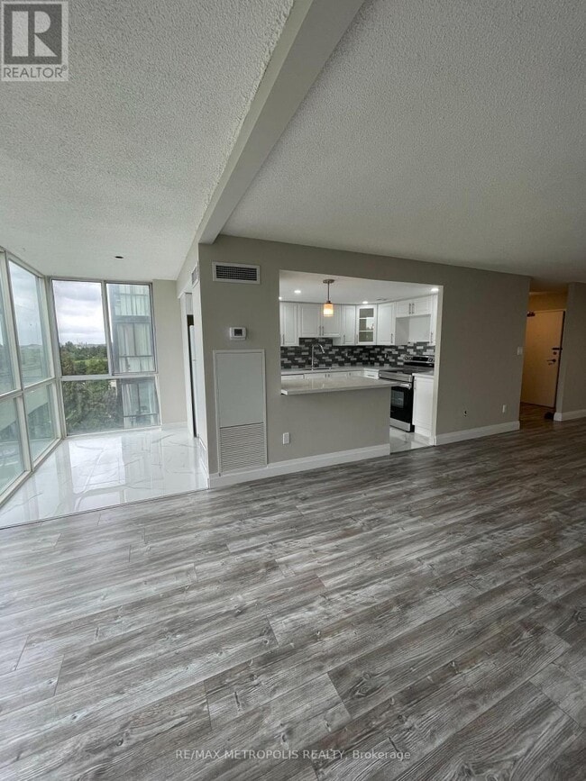 Building Photo - 350 Webb Dr
