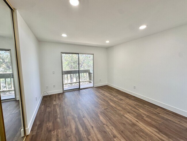 Foto del edificio - Remodeled  2 Bedroom Condo Near SDSU!!