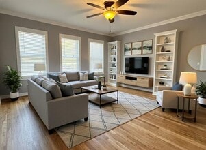 Building Photo - 6006 Worth St