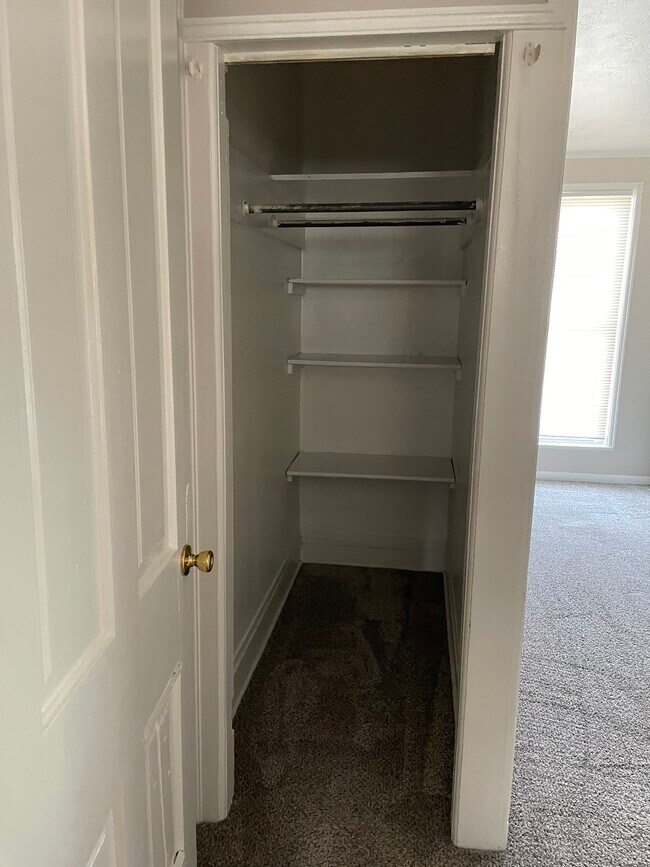 Closet - 417 E Main St