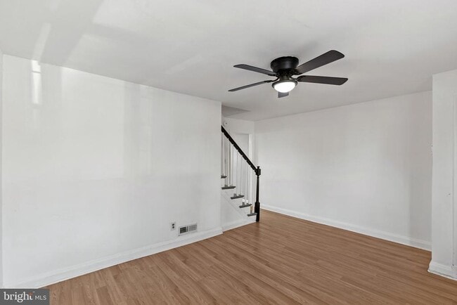 Building Photo - 749 S Woodington Rd