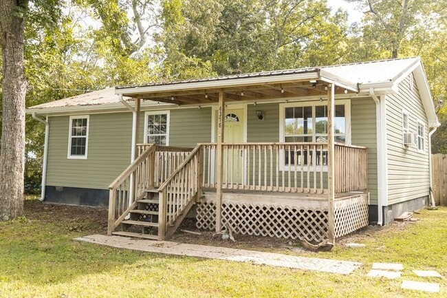 Building Photo - 4316 Greenbriar Rd