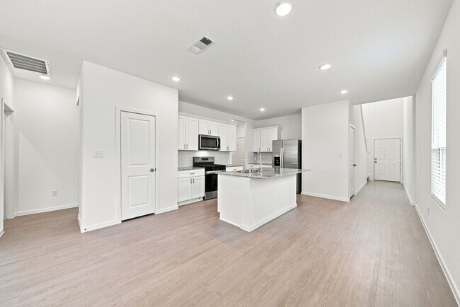 Building Photo - 618 Amber Fls Dr