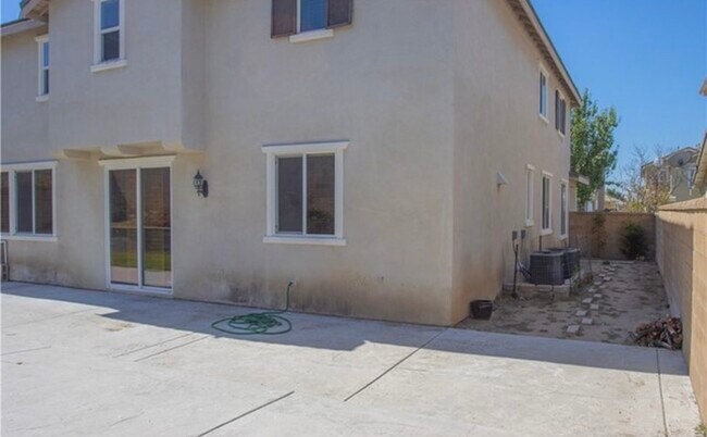 Building Photo - 15624 Dobbs Peak Ln