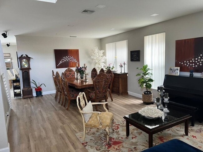 Foto del edificio - 18280 Coral Isles Dr