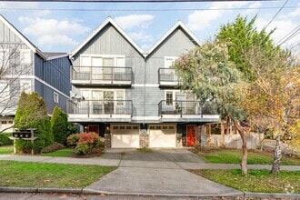 Building Photo - 506 N 44th St