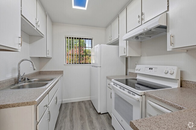 Interior Photo - Country Hollow Apartments