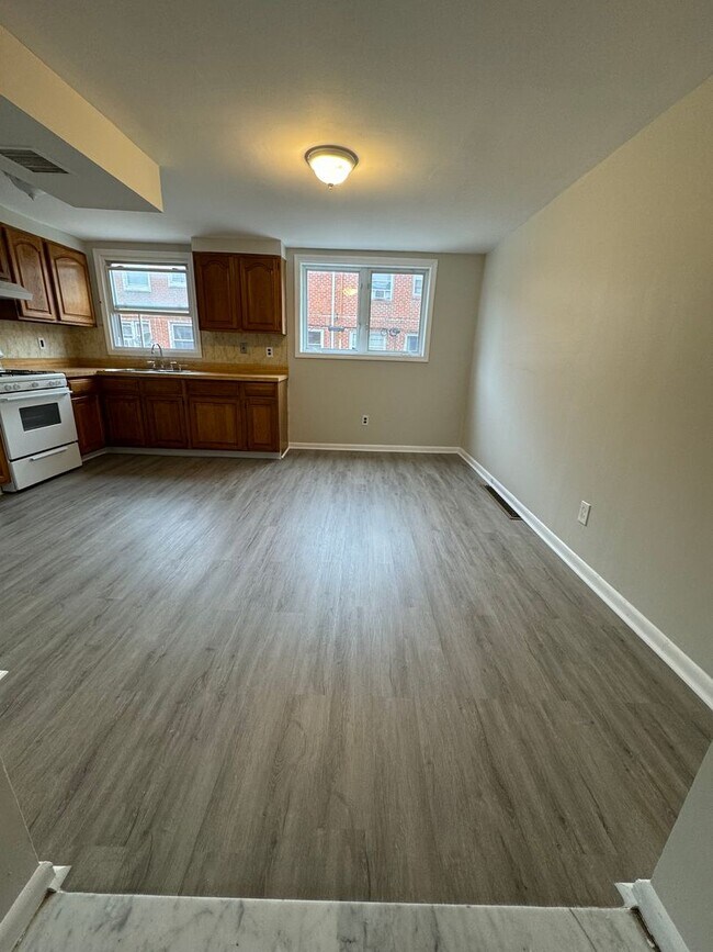 Building Photo - Updated 3BR House Available for Rent