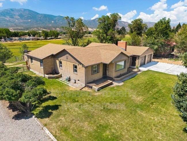 Building Photo - 413 Poncha Blvd
