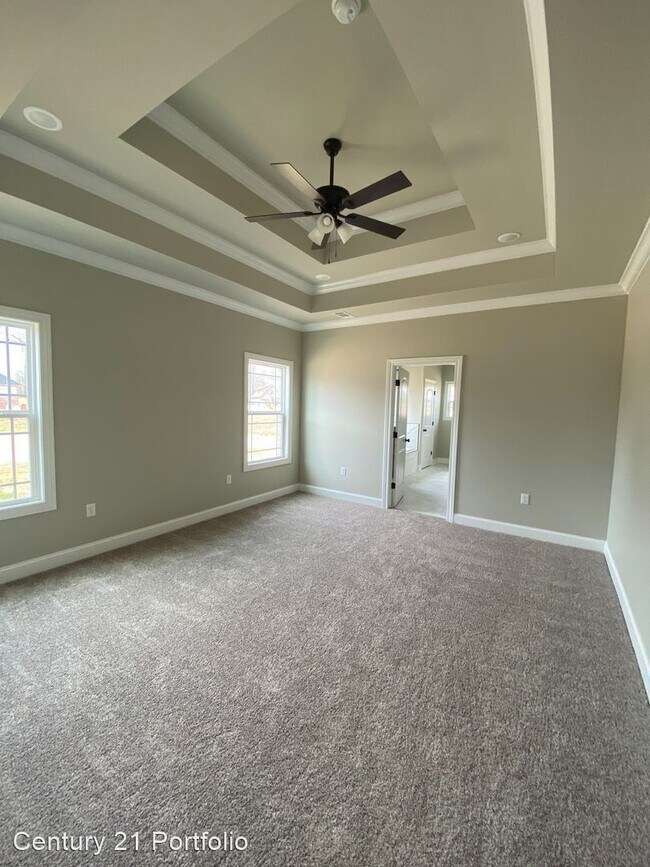 Building Photo - 4 br, 2 bath House - 3100 Creekview