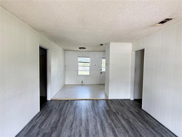 Foto del edificio - 1109 E Inwood Dr