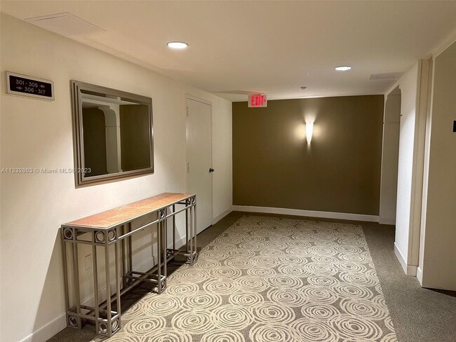 Building Photo - 2333 Brickell Ave