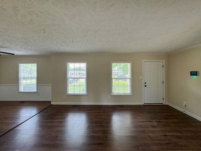 Building Photo - 5961 Chinas Ct