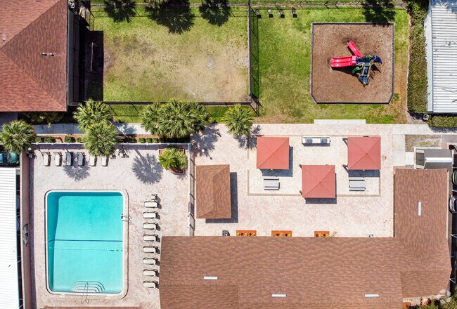 Lake Starcrest Village Apartments - Clearwater Fl Apartmentscom