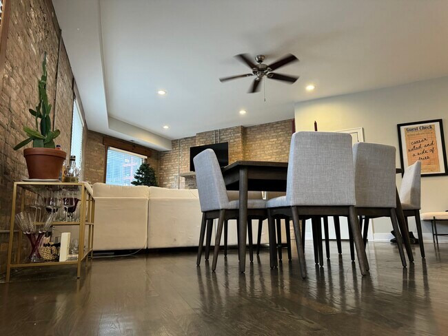 Foto del edificio - 2128 N Sedgwick St