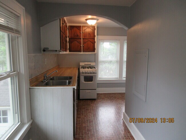 Foto del edificio - 919 W 8th St