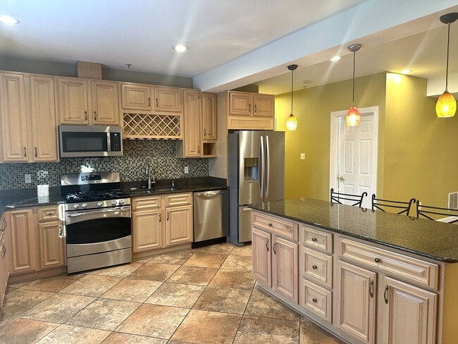 Foto del edificio - 11404 Glenn Dale Ridge Rd