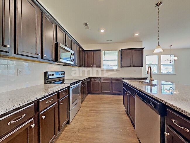 Foto del edificio - 106 Samara Ln