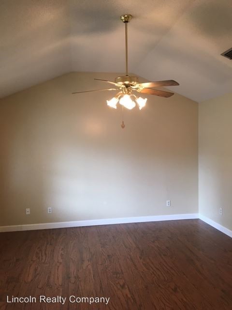 Building Photo - 1608 Spring Meadow Cir
