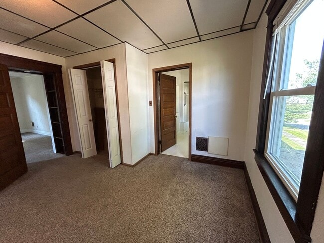 Building Photo - nce513