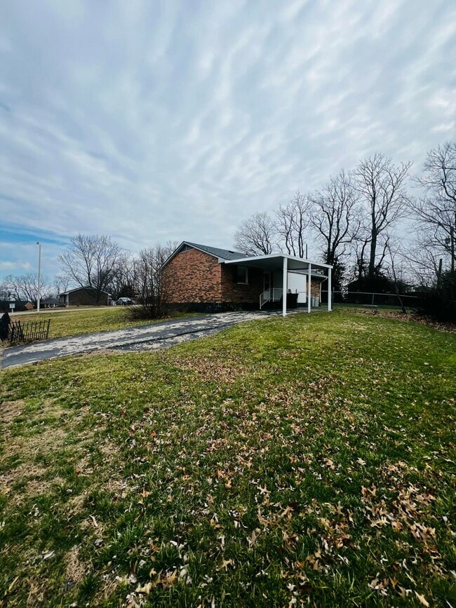 Building Photo - 1230 Trent Blvd