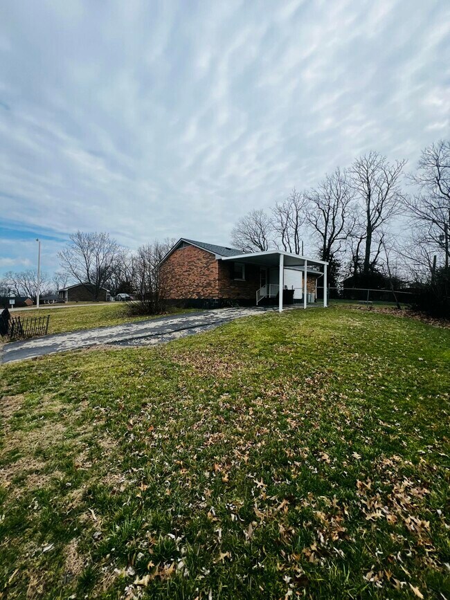 Foto del edificio - 1230 Trent Blvd