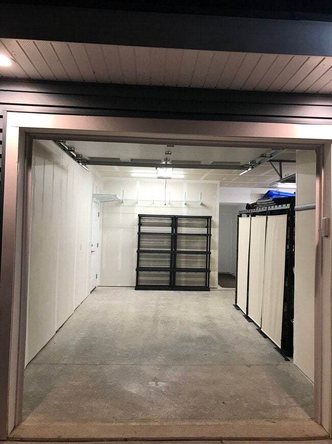 Building Photo - 2225 Middleton Beach Rd