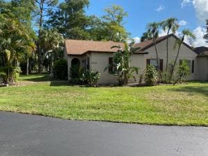 3/2 Villa Corner Unit - 22313 SW 57th Cir