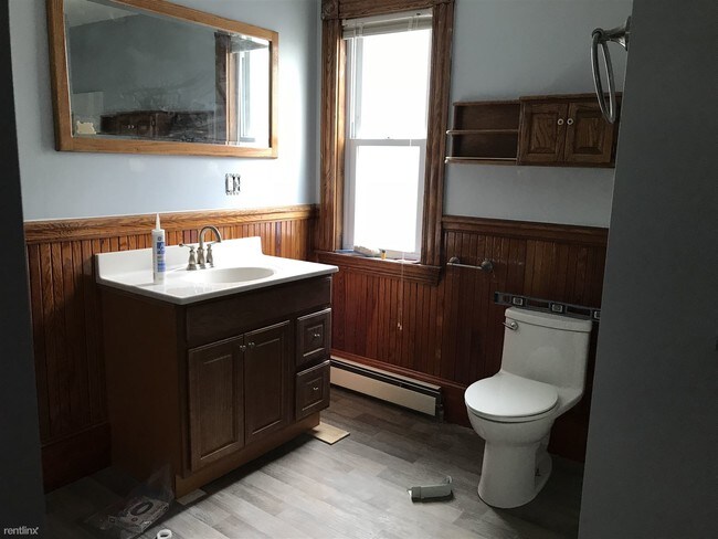 Foto del edificio - 4 br, 1 bath Apartment - 59 Crawford St